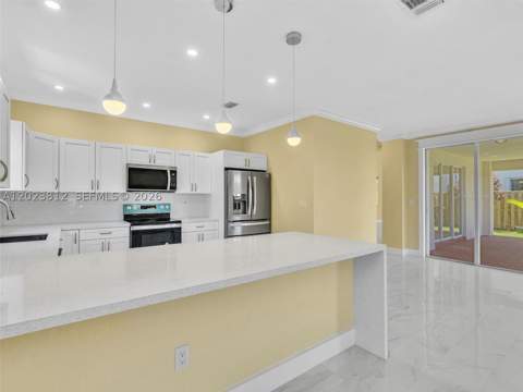 2864 SW 138th Path, Miami FL - photo 15 of 32