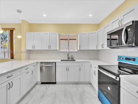 2864 SW 138th Path, Miami FL - photo 19 of 32