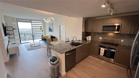 5350 NW 84 Ave 1601, Doral FL - photo 7 of 63