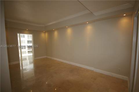 5401 Collins Ave 339, Miami Beach FL - photo 11 of 37