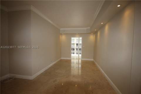 5401 Collins Ave 339, Miami Beach FL - photo 9 of 37