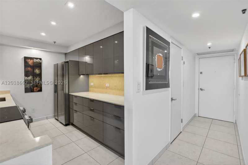 2 bedroom Condominium at 20505 E Country Club Dr 1431, Waterview Condo, Aventura — photo 1