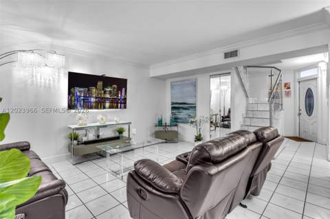 3770 W 8th Ln 27, Hialeah FL - photo 6 of 44