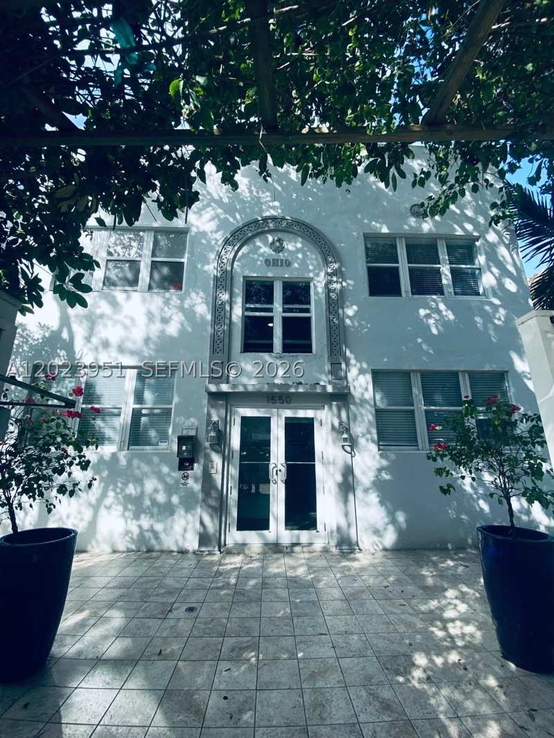 1 bedroom Condominium at 1550 Drexel Ave 202, Ohio Apartment Bldg Condo, Miami Beach — photo 1