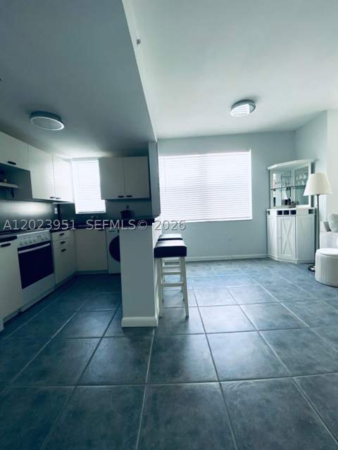 1550 Drexel Ave 202, Miami Beach FL - photo 12 of 23