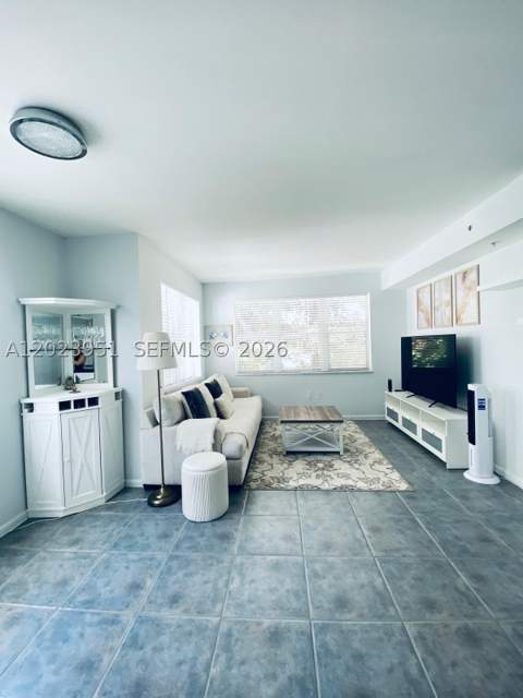 1550 Drexel Ave 202, Miami Beach FL - photo 6 of 23