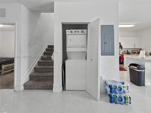 356 NW 12th Pl, Florida City FL - photo 11 of 39