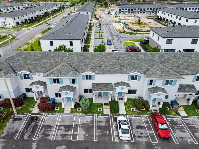 4 bedroom Townhouse at 356 NW 12th Pl, Forest Park Villas, Florida City — photo 5