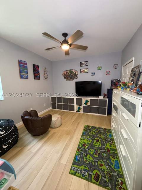3215 NE 184th St 14109, Aventura FL - photo 20 of 25