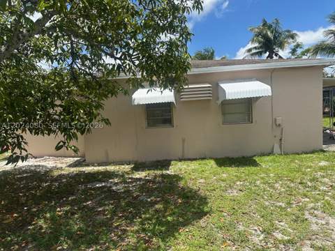 12555 NW 10th Ave, North Miami FL - photo 7 of 23