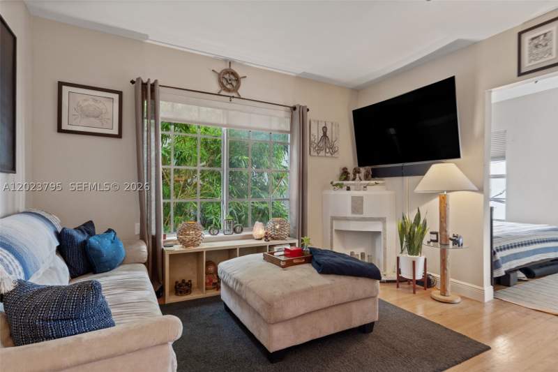 0 bedroom Condominium at 936 Pennsylvania Ave 205, The Mildred, Miami Beach — photo 2