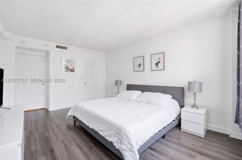 1500 Bay Rd 666S, Miami Beach FL - photo 12 of 32