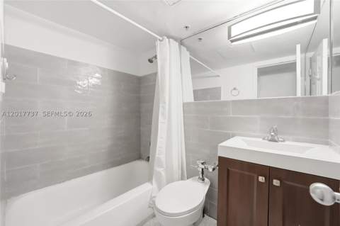 1500 Bay Rd 666S, Miami Beach FL - photo 14 of 32