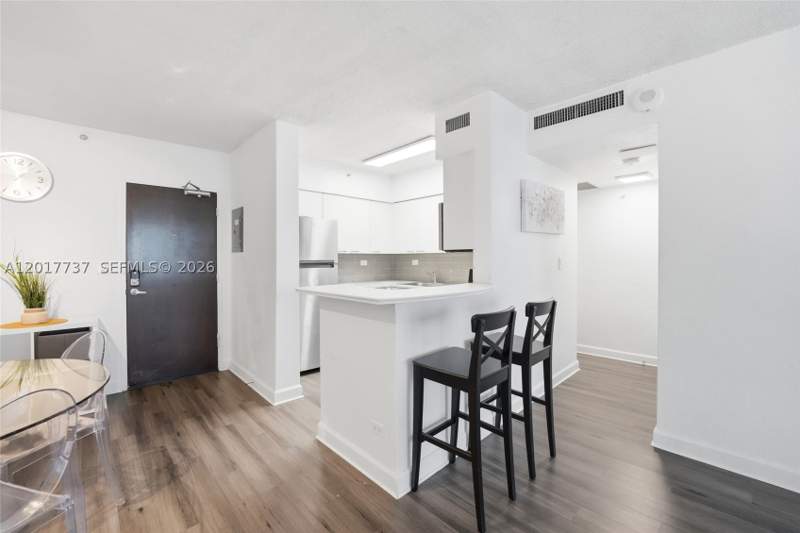 1 bedroom Condominium at 1500 Bay Rd 666S, Flamingo South Beach I Co, Miami Beach — photo 4
