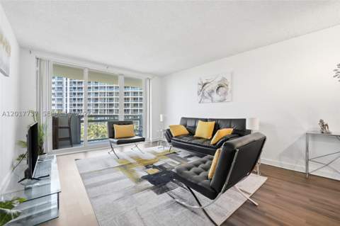 1500 Bay Rd 666S, Miami Beach FL - photo 8 of 32