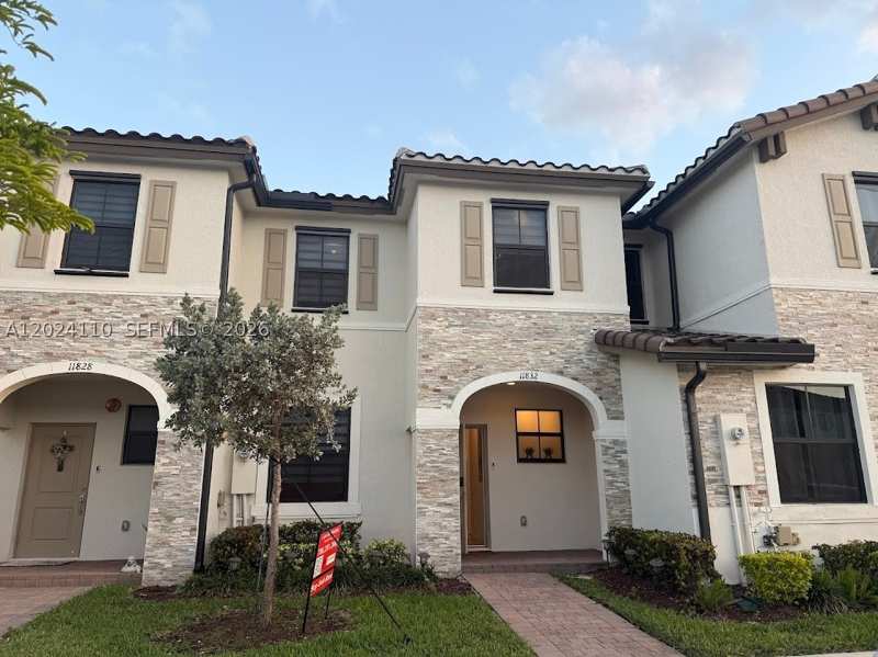 3 bedroom Townhouse at 11832 SW 245th Ter, Silver Palm Residential H, Homestead — photo 1