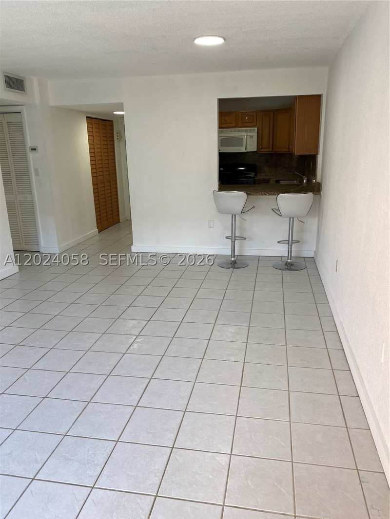 1 bedroom Condominium at 1300 W 47th Pl 118, Bella Villas Condo, Hialeah — photo 1