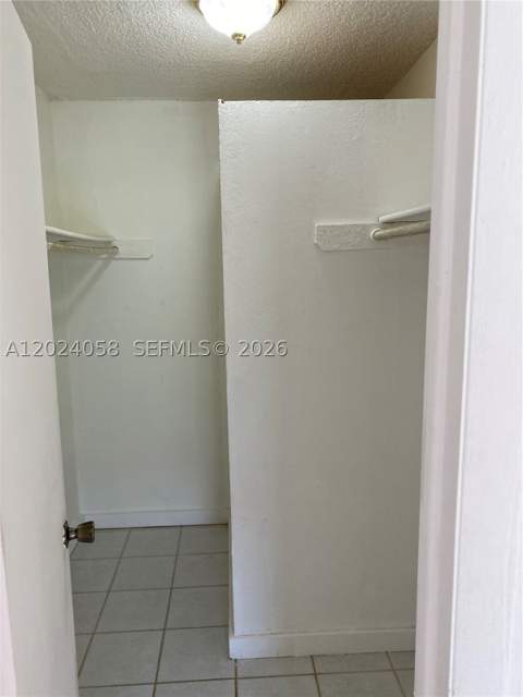 1300 W 47th Pl 118, Hialeah FL - photo 11 of 15