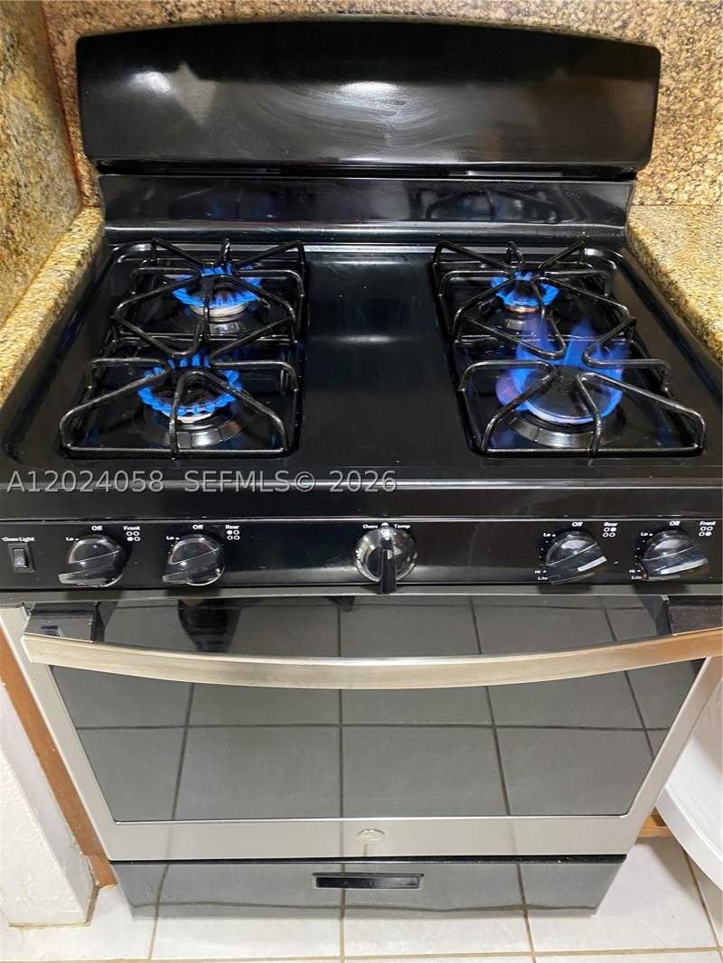 1 bedroom Condominium at 1300 W 47th Pl 118, Bella Villas Condo, Hialeah — photo 5
