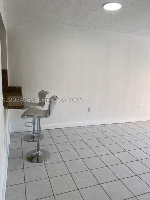 1300 W 47th Pl 118, Hialeah FL - photo 9 of 15