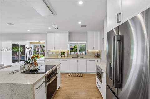 5620 SW 63rd Ct, South Miami FL - photo 9 of 27