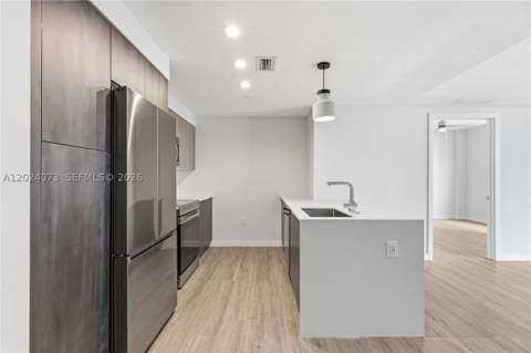 697 N Miami Ave 1810, Miami FL - photo 6 of 33