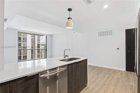 697 N Miami Ave 1810, Miami FL - photo 9 of 33