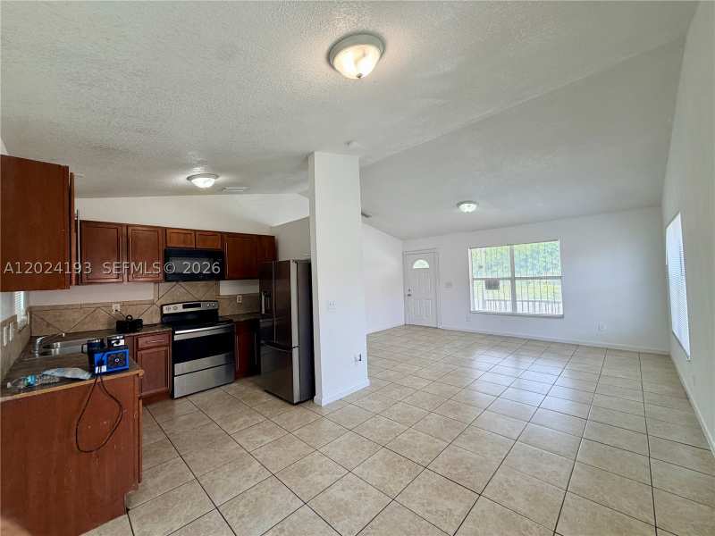 3 bedroom SingleFamilyResidence at 408 NW 12th St, Washington Park, Florida City — photo 1