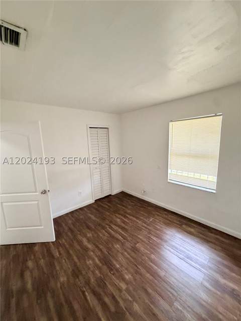 408 NW 12th St, Florida City FL - photo 13 of 20
