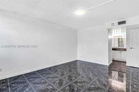 16558 NE 26th Ave 3H, North Miami Beach FL - photo 10 of 54