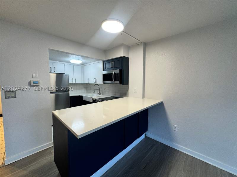 1 bedroom BoatSlip at 1650 NE 115th St 609, Cricket Clubhouse Condo, Miami — photo 2
