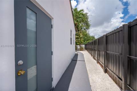 264 Navajo St, Miami Springs FL - photo 6 of 21