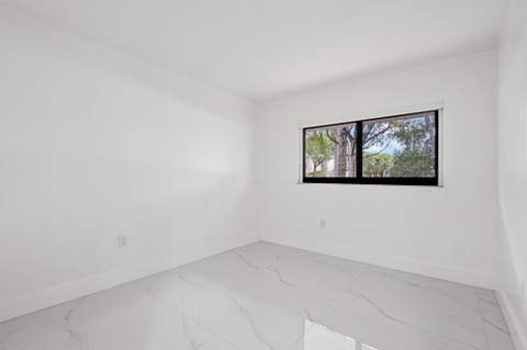 510 W Park Drive 104-3, Miami FL - photo 11 of 37