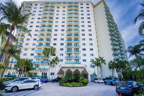 19370 Collins Ave 520, Sunny Isles Beach FL - photo 11 of 26
