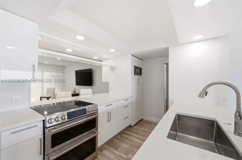 2757 NE 165th Ter 28, North Miami Beach FL - photo 16 of 38