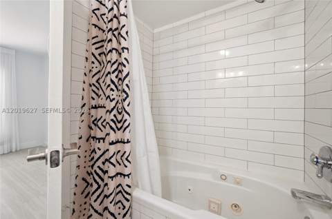 2757 NE 165th Ter 28, North Miami Beach FL - photo 24 of 38