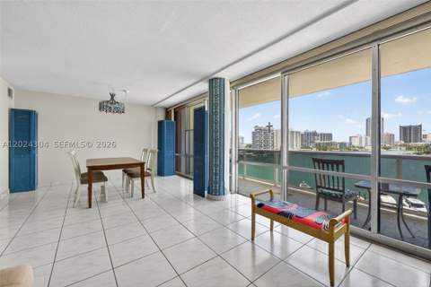 900 Bay Dr 606, Miami Beach FL - photo 6 of 23