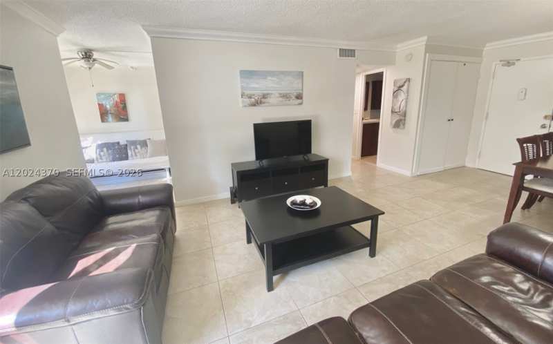 1 bedroom Condominium at 210 172nd St 226, Avila South Condo, Sunny Isles Beach — photo 1