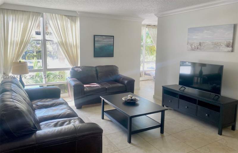 1 bedroom Condominium at 210 172nd St 226, Avila South Condo, Sunny Isles Beach — photo 2