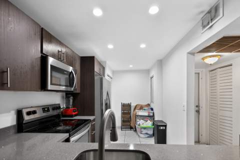 20805 NE 8th Court 101-21, Miami FL - photo 15 of 19