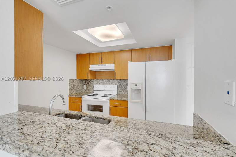 2 bedroom Condominium at 1690 SW 27th Ave 805, Coral Pointe Condo, Miami — photo 4