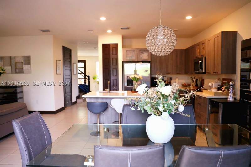 4 bedroom Townhouse at 16012 NW 91st Ct, Dunnwoody Lake, Miami Lakes — photo 3