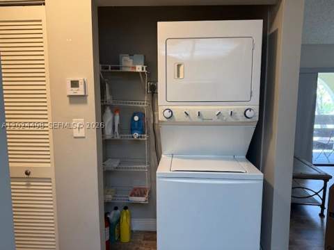 8911 SW 123rd Ct 203, Miami FL - photo 10 of 27