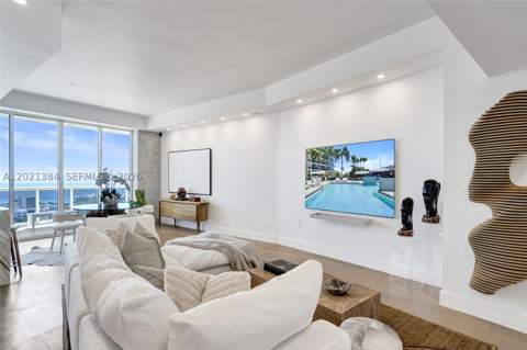 400 Alton Rd Ph11, Miami Beach FL - photo 16 of 52