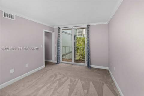 16518 NE 26th Ave 405, North Miami Beach FL - photo 12 of 23