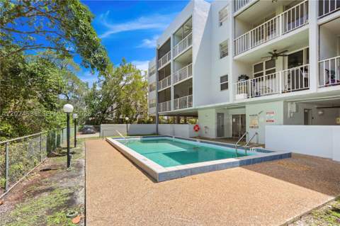 16518 NE 26th Ave 405, North Miami Beach FL - photo 16 of 23