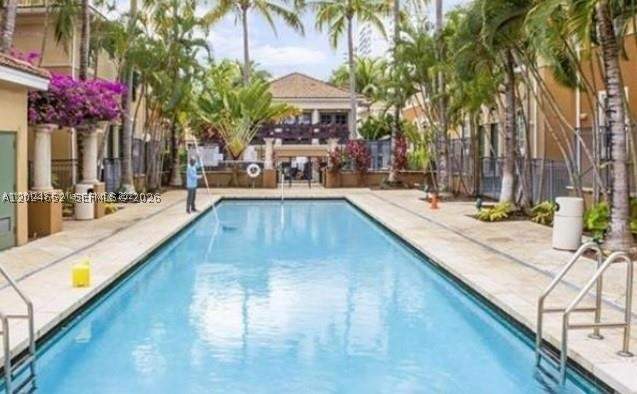 2 bedroom Townhouse at 2861 NE 185th St 302Tenant, Aventi At Aventura, Aventura — photo 2