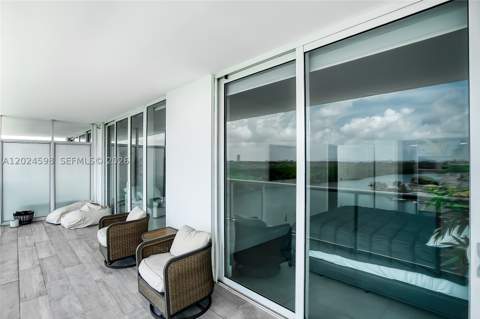 400 Sunny Isles Blvd 1202, Sunny Isles Beach FL - photo 15 of 70