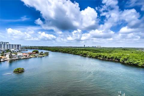 400 Sunny Isles Blvd 1202, Sunny Isles Beach FL - photo 17 of 70