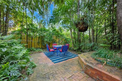650 NE 76th St, Miami FL - photo 8 of 61